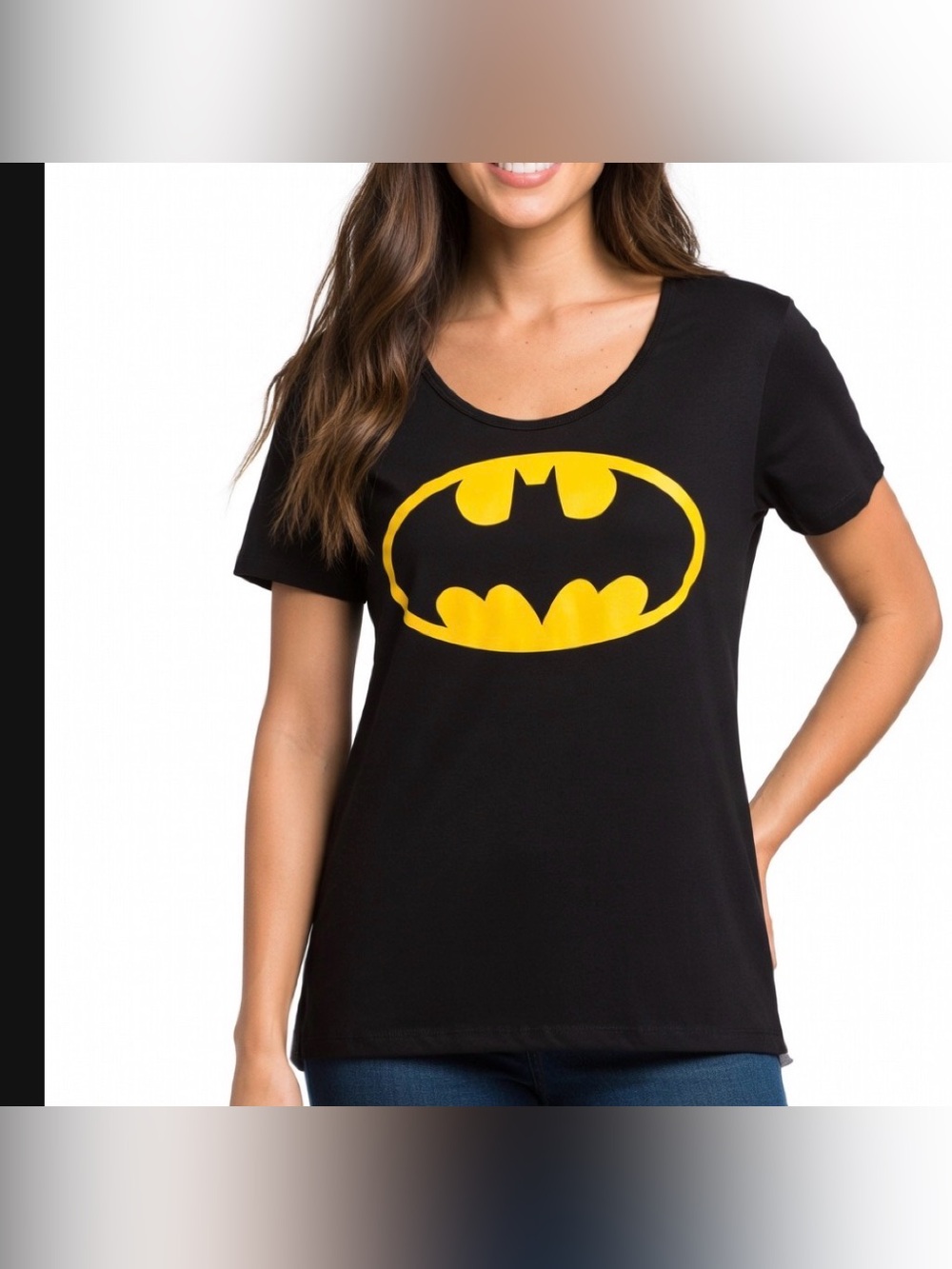 🦇 Batman Women’s Cape T-Shirt – Size M – Black & Yellow Hero Style!